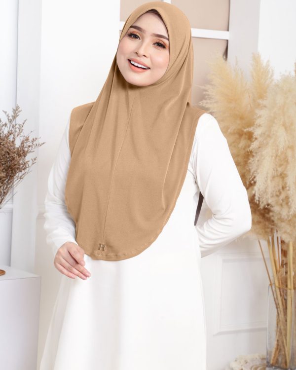 Janna Souk - Brown